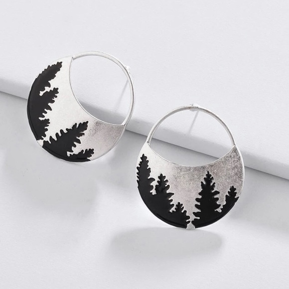 BOGO SALE Silver hoop trees  stud earrings - Picture 2 of 4
